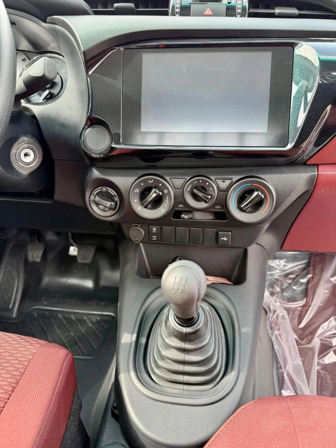 تويوتا هيلوكس 2025 2.7L