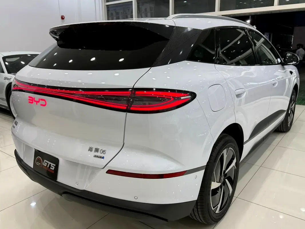 BYD Seal 06 Touring 2025