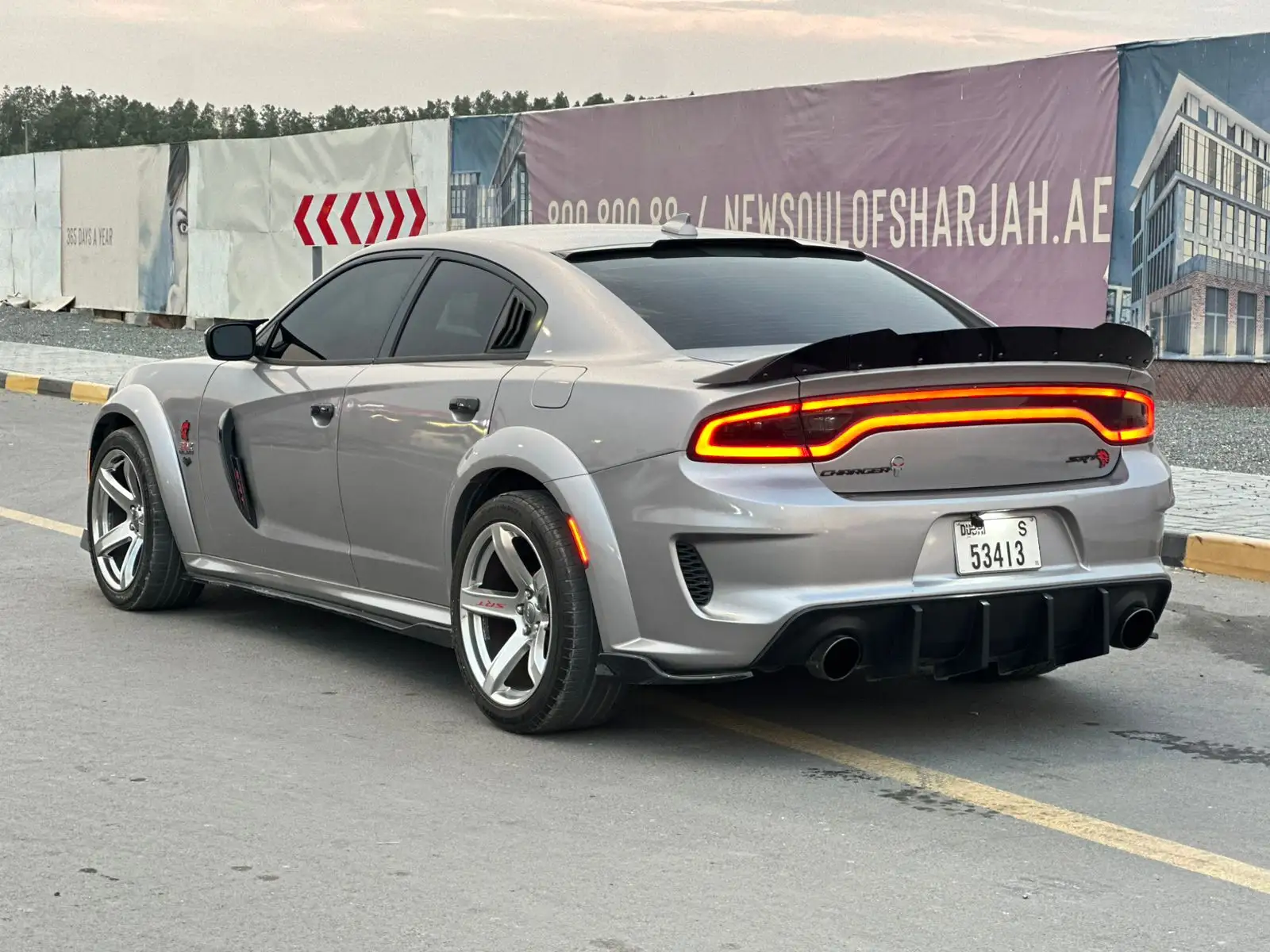 دودج تشارجر 2017