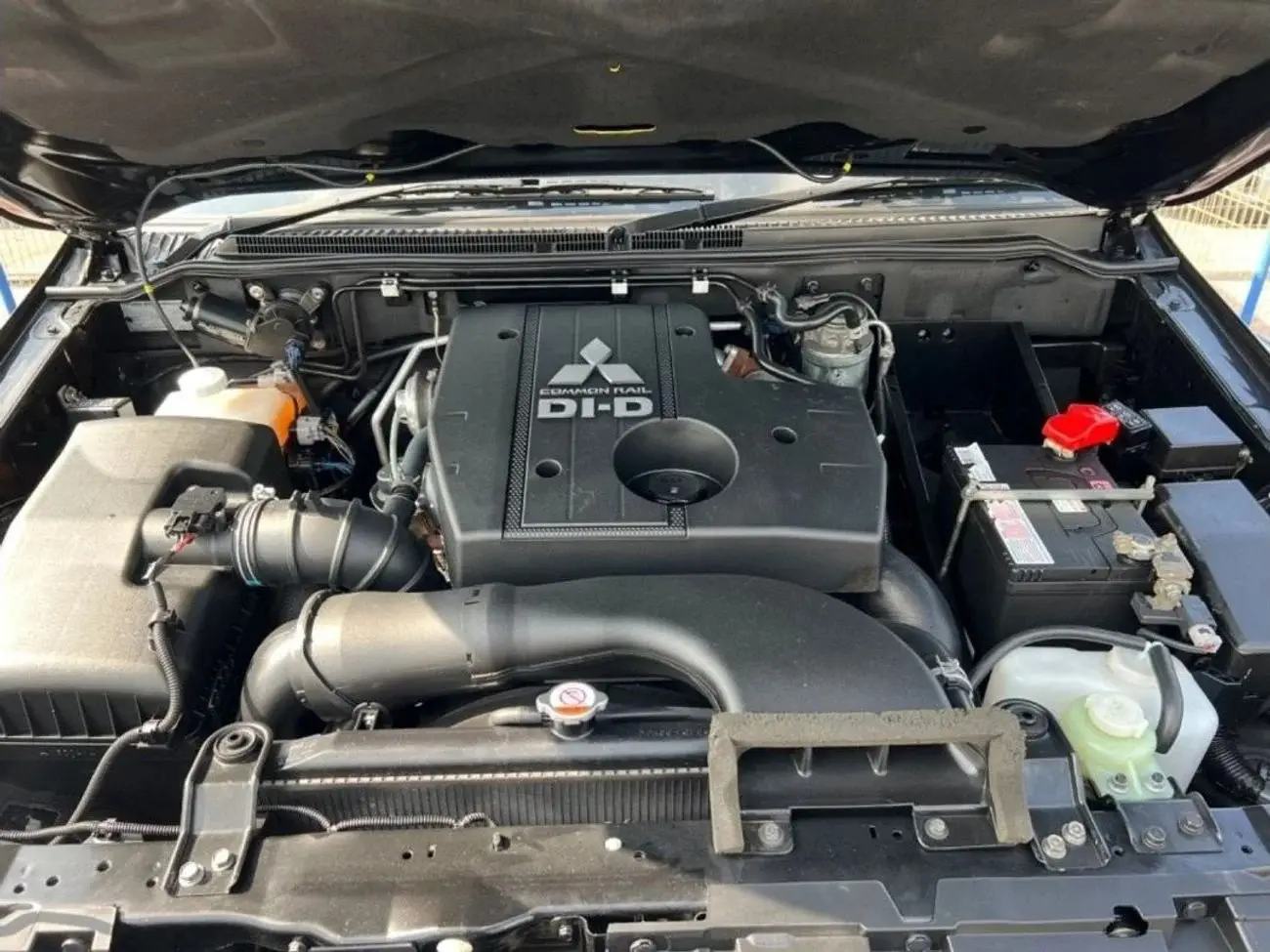 ميتسوبيشي باجيرو 2018 3.2L