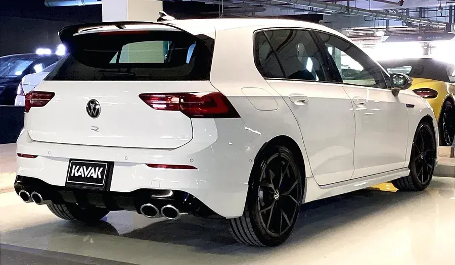 فولكس واجن جولف ار 2024