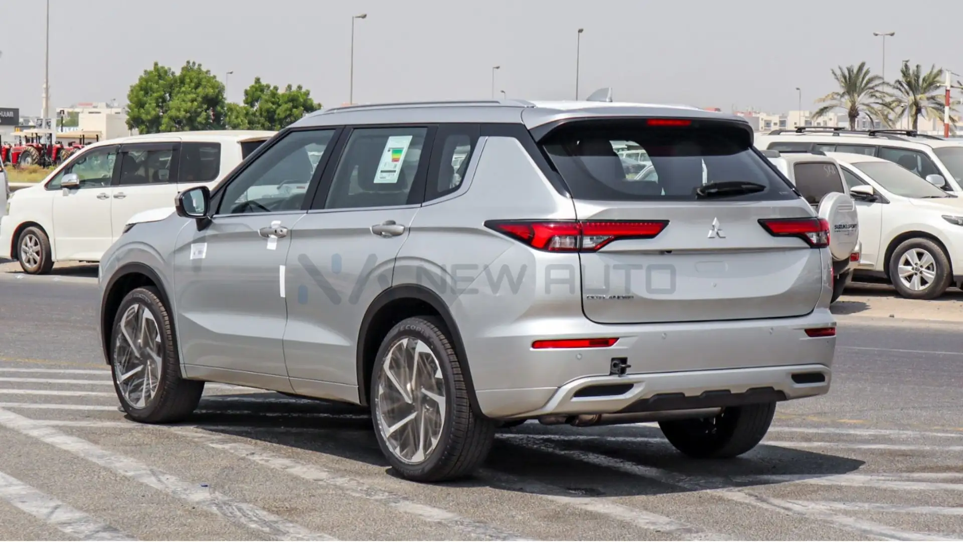 Mitsubishi Outlander 2025