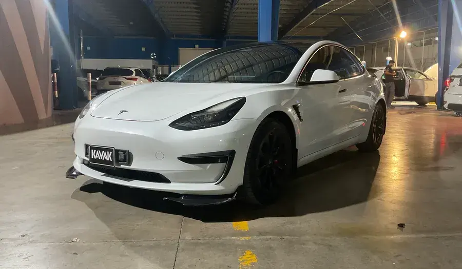 تسلا موديل 3 2023