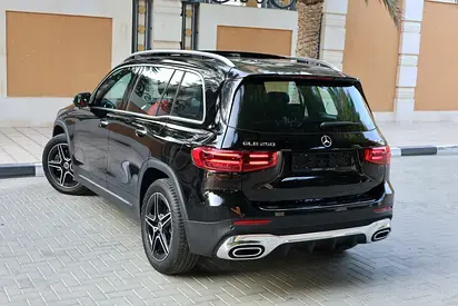 Mercedes Benz GLB Class 2025