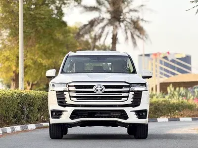 تويوتا لاند كروزر 2025