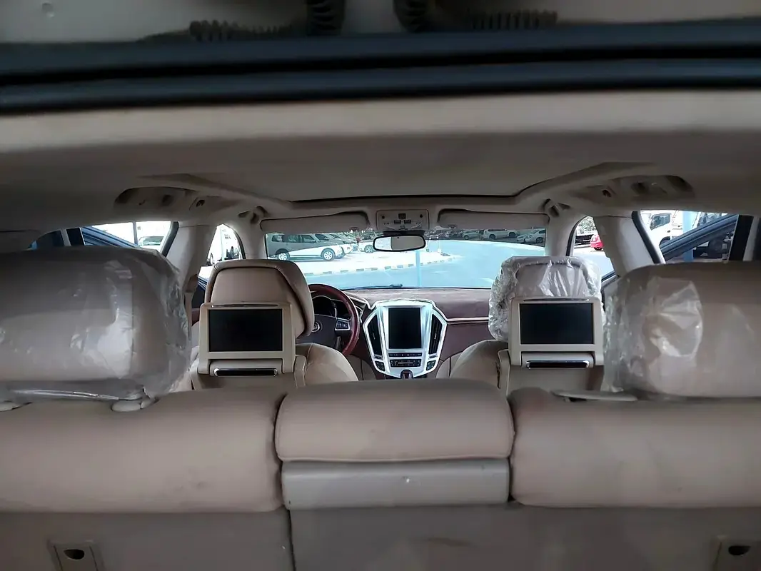 كاديلاك SRX 2010