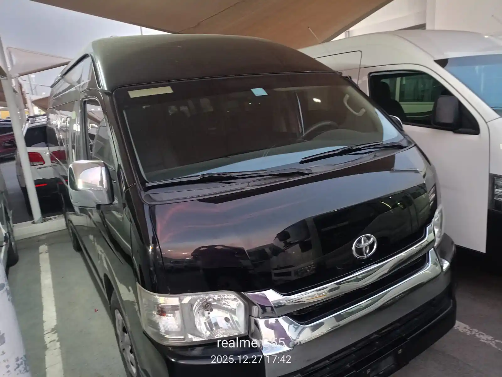 Toyota Hiace 2015