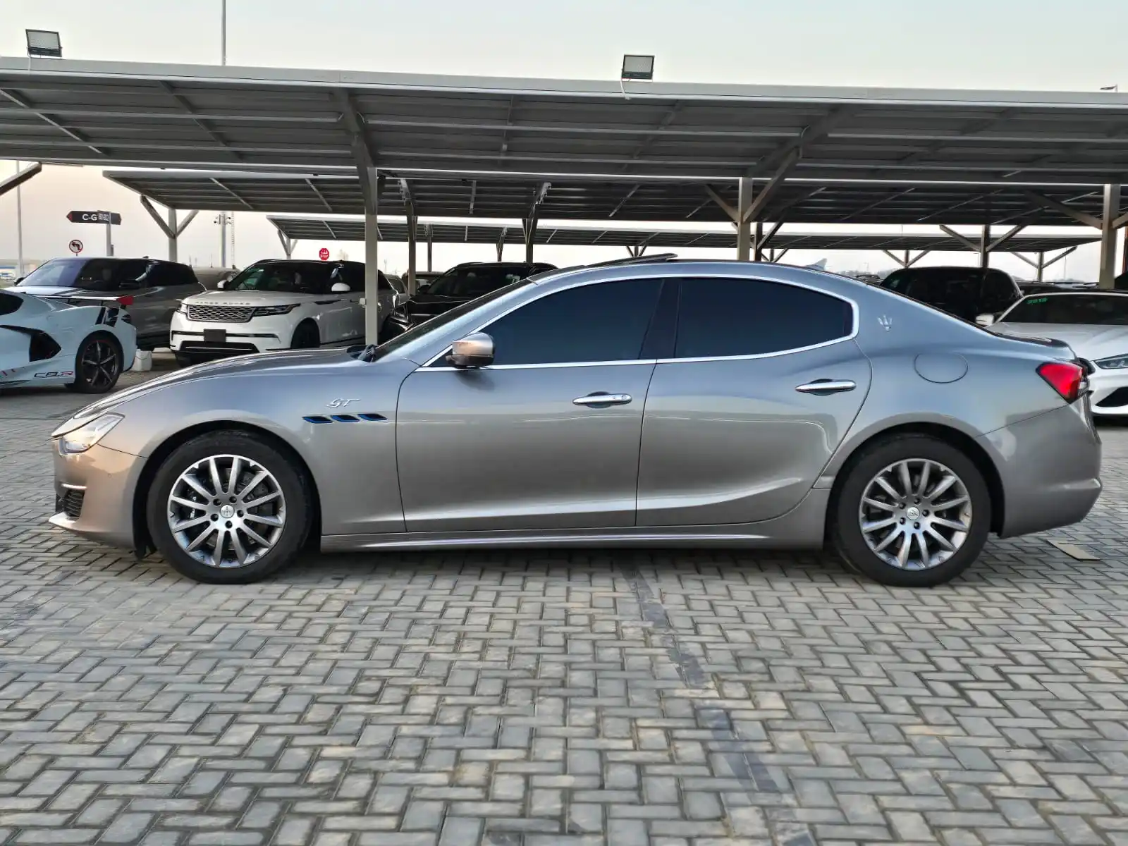Maserati Ghibli 2022
