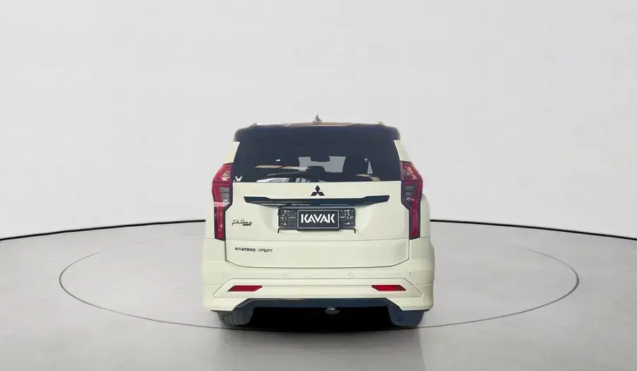 Mitsubishi Montero 2023 3L