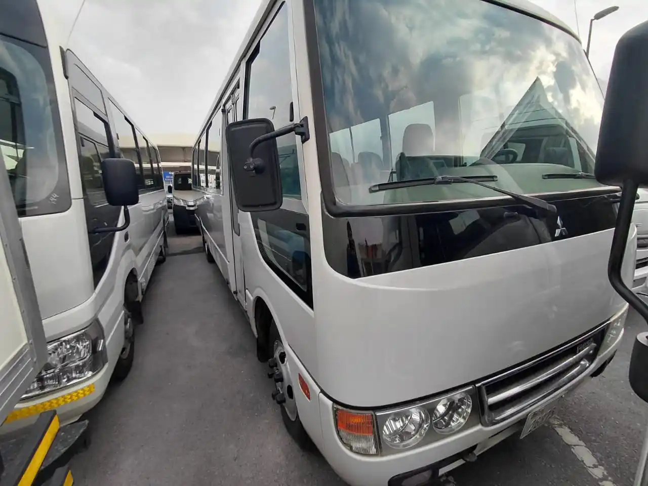 ميتسوبيشي روزا 2021