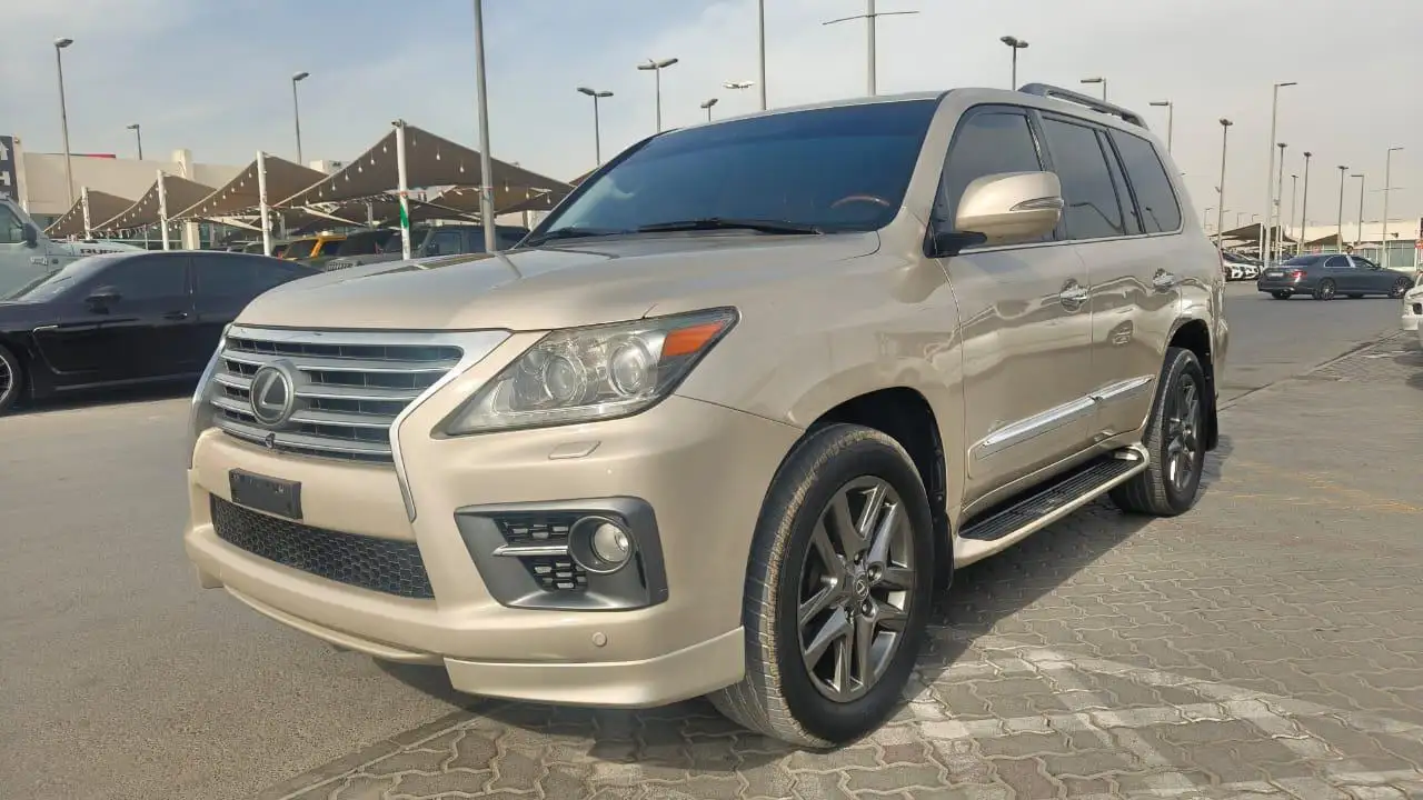 Lexus LX 2013