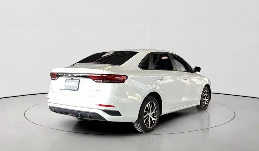 Geely Emgrand 2024