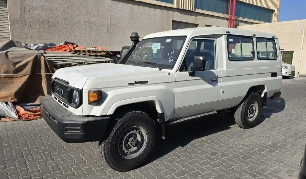 Toyota Land Cruiser 70 2025 4L