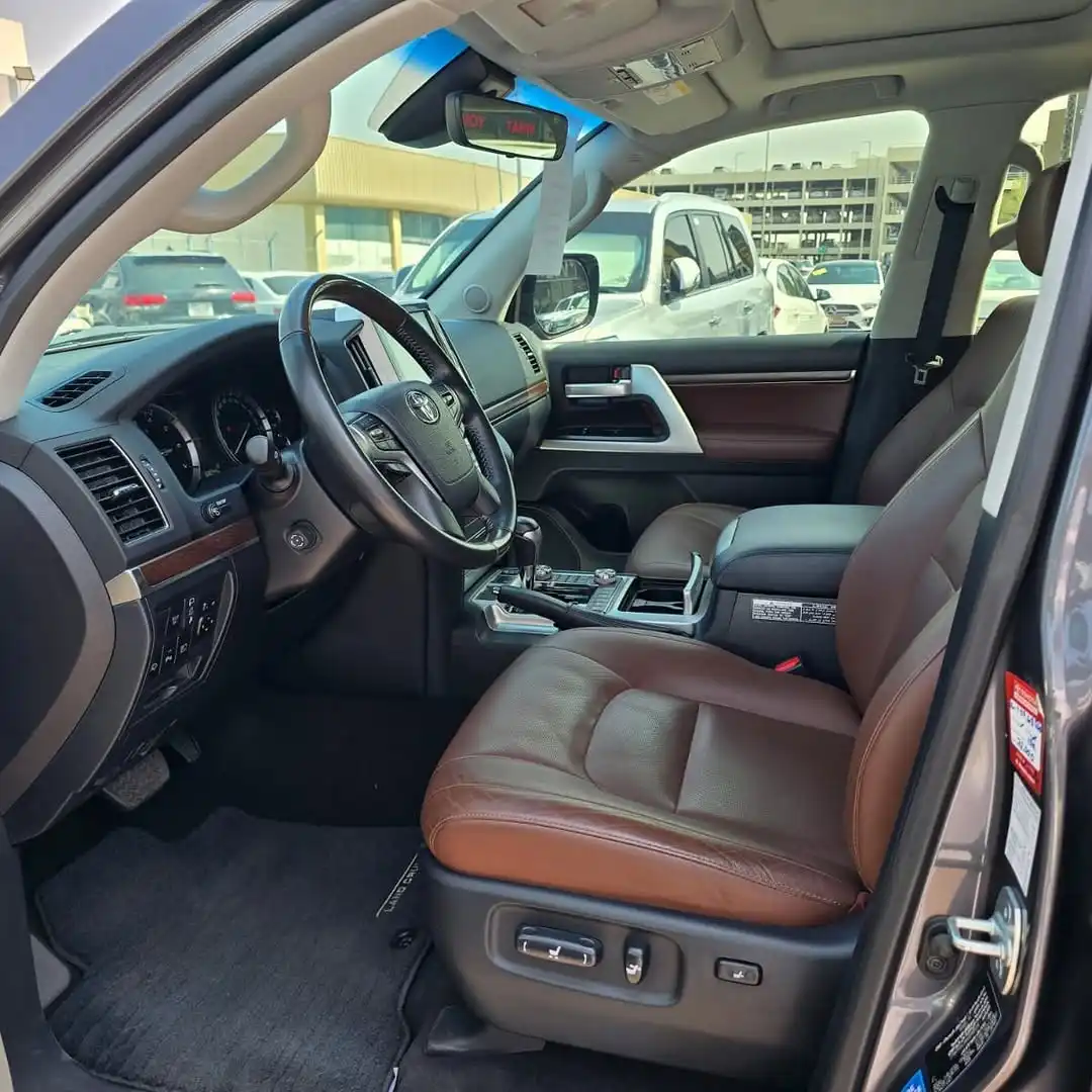 Toyota Land Cruiser 2021