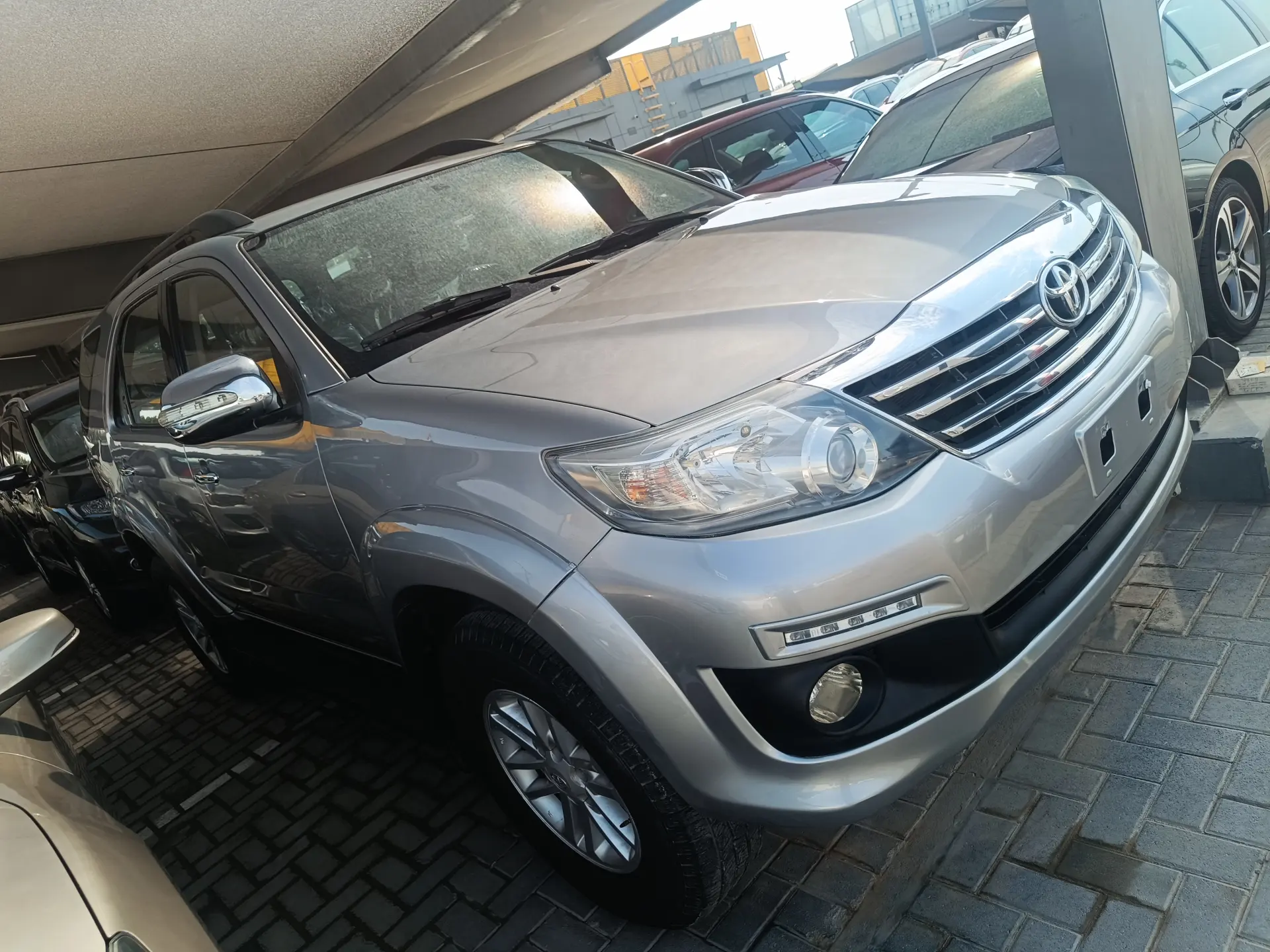 Toyota Fortuner 2015