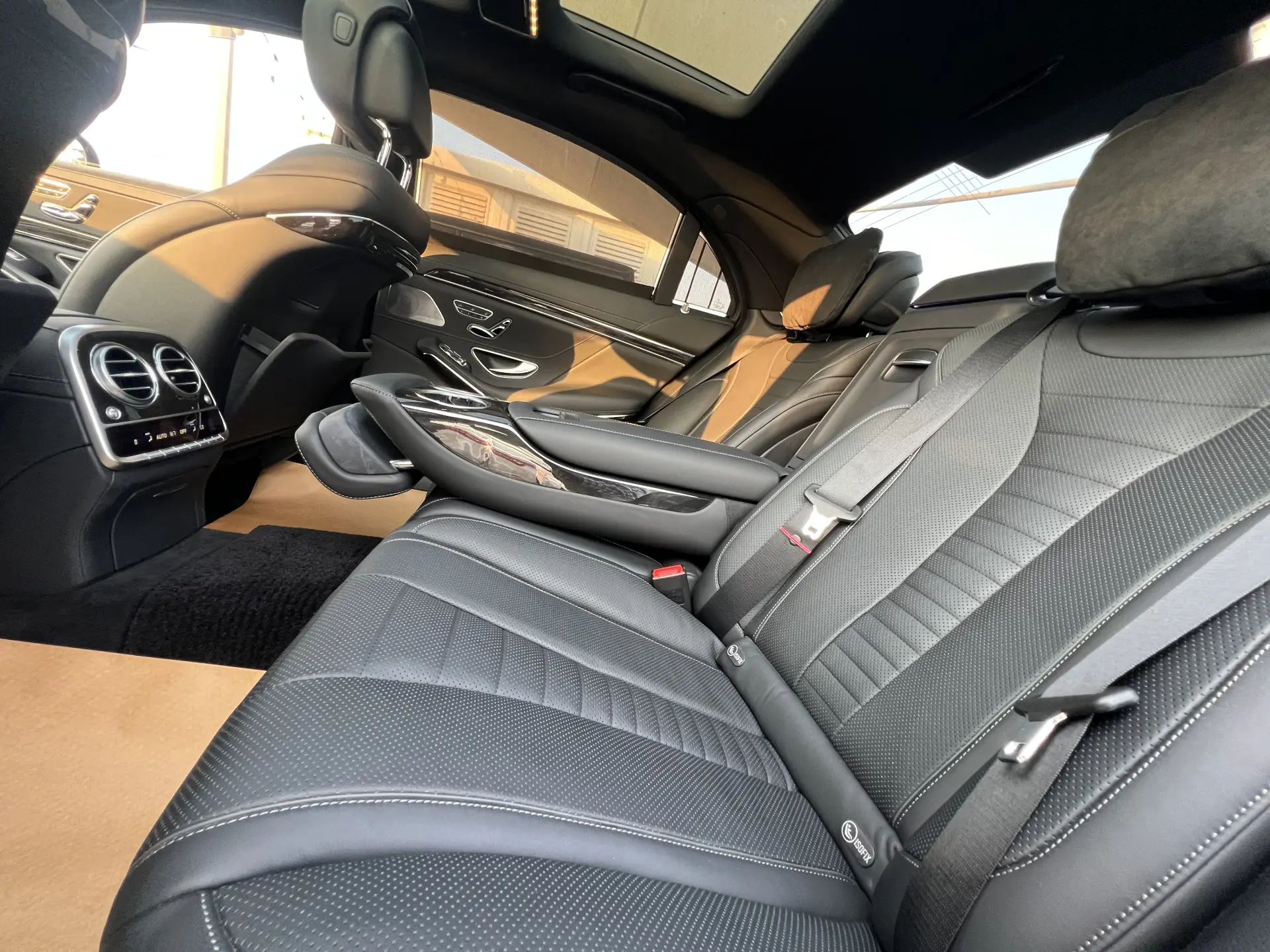 مرسيدس بنز S Class 2015