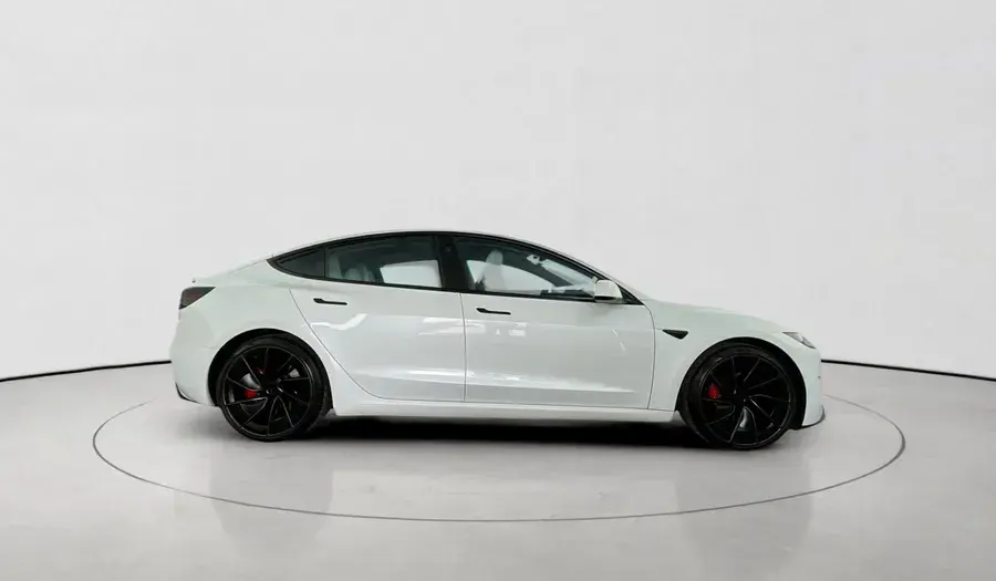 Tesla Model 3 2025