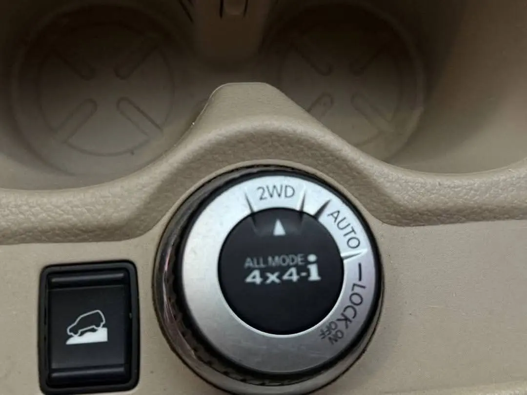 نيسان اكس تريل 2015