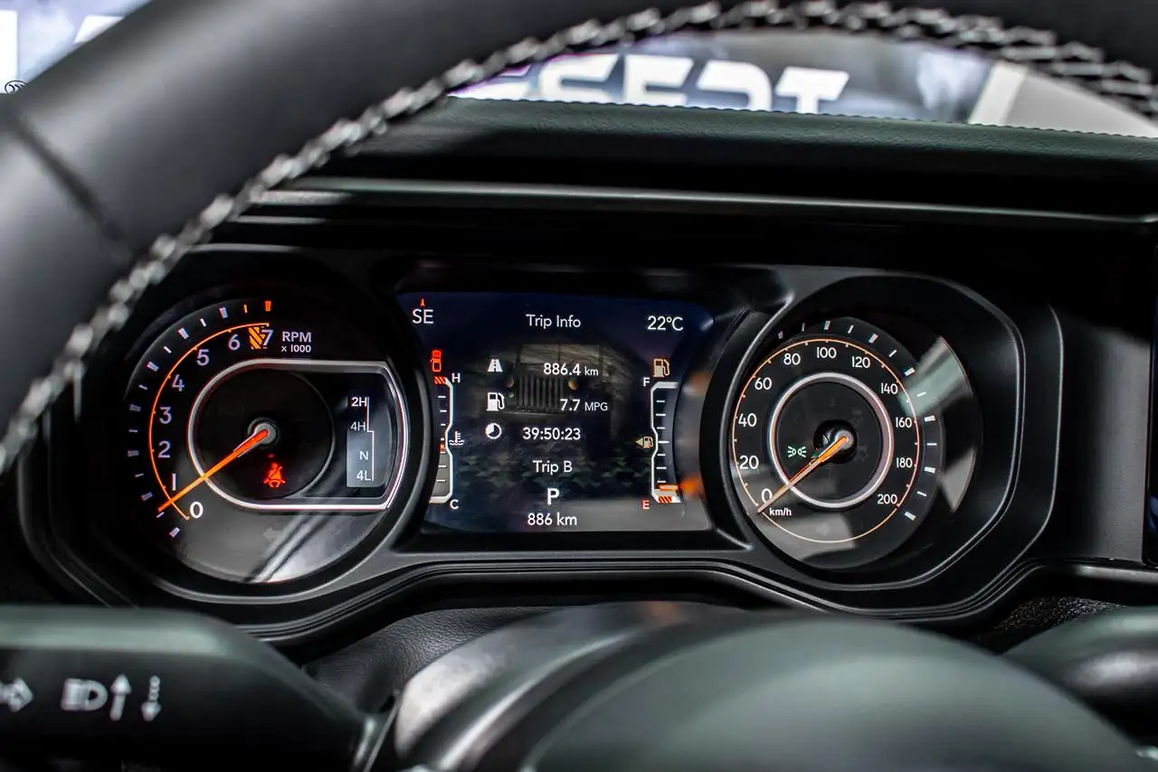 جيب جلادياتور 2025 3.6L