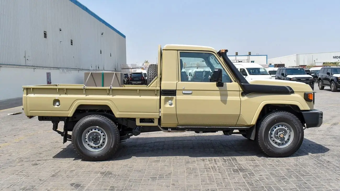 Toyota Land Cruiser Pick Up 2024 4L