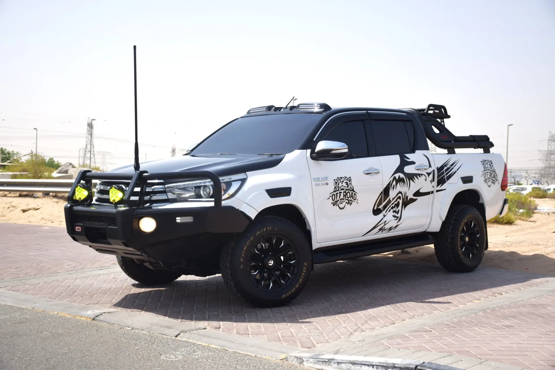 تويوتا هيلوكس 2017 2.8L