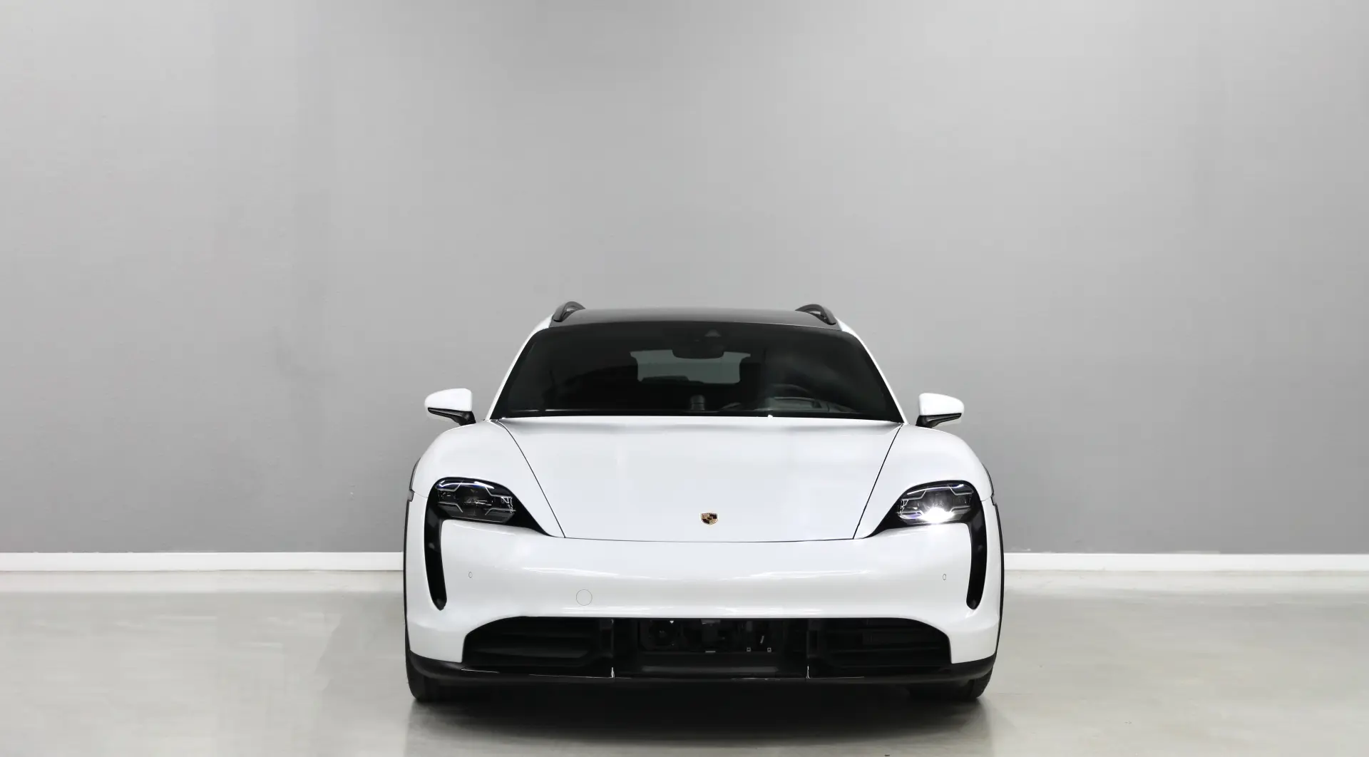 بورش تايكان 2022