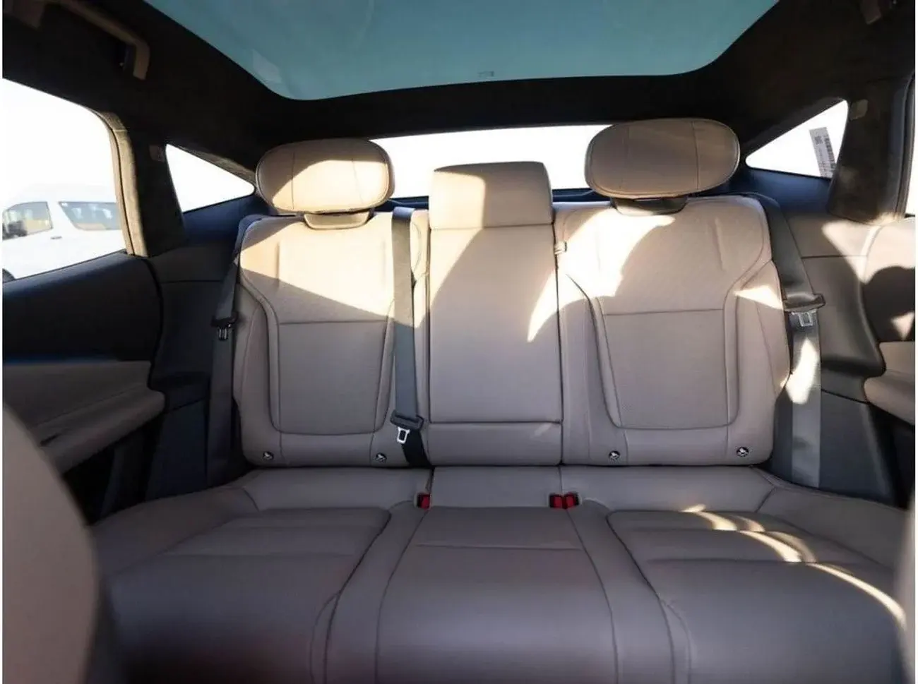 لينك أند كو Z10 2024