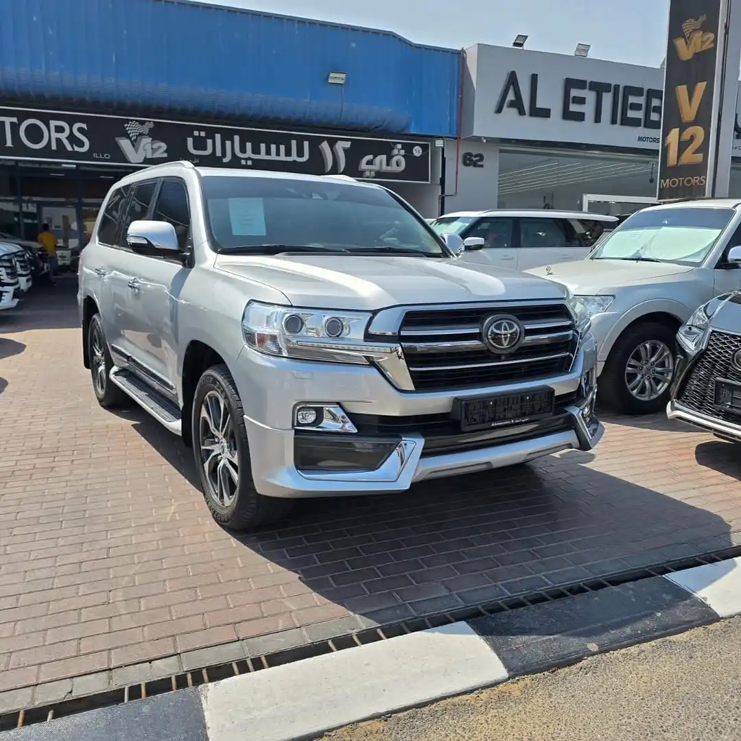 تويوتا لاند كروزر 2021