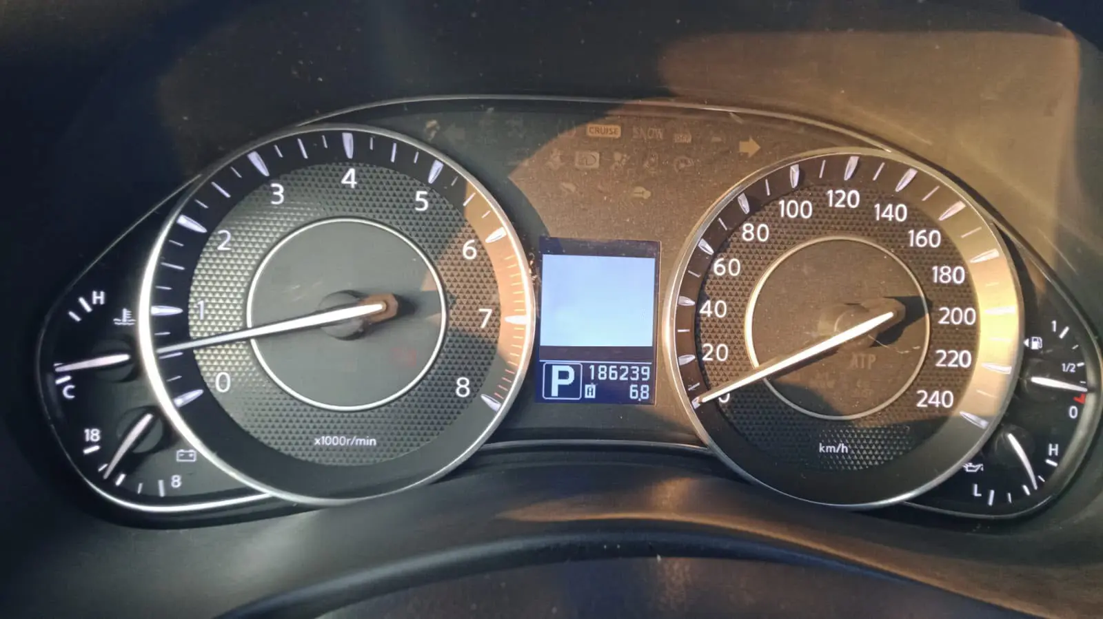 Nissan Patrol 2011 5552L