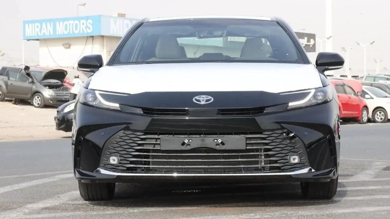 تويوتا Camry HEV 2025 2.5L