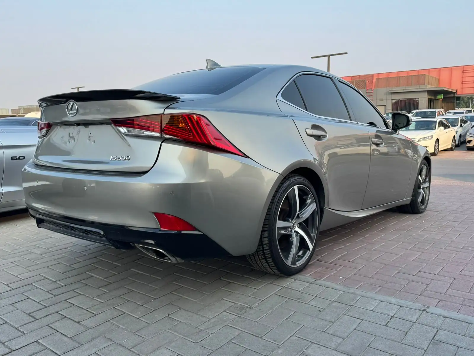 Lexus IS 2020 undefinedL
