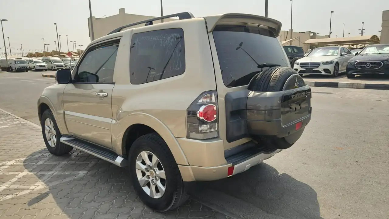 Mitsubishi Pajero 2016