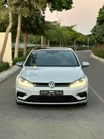 Volkswagen Golf R 2018 2000CC