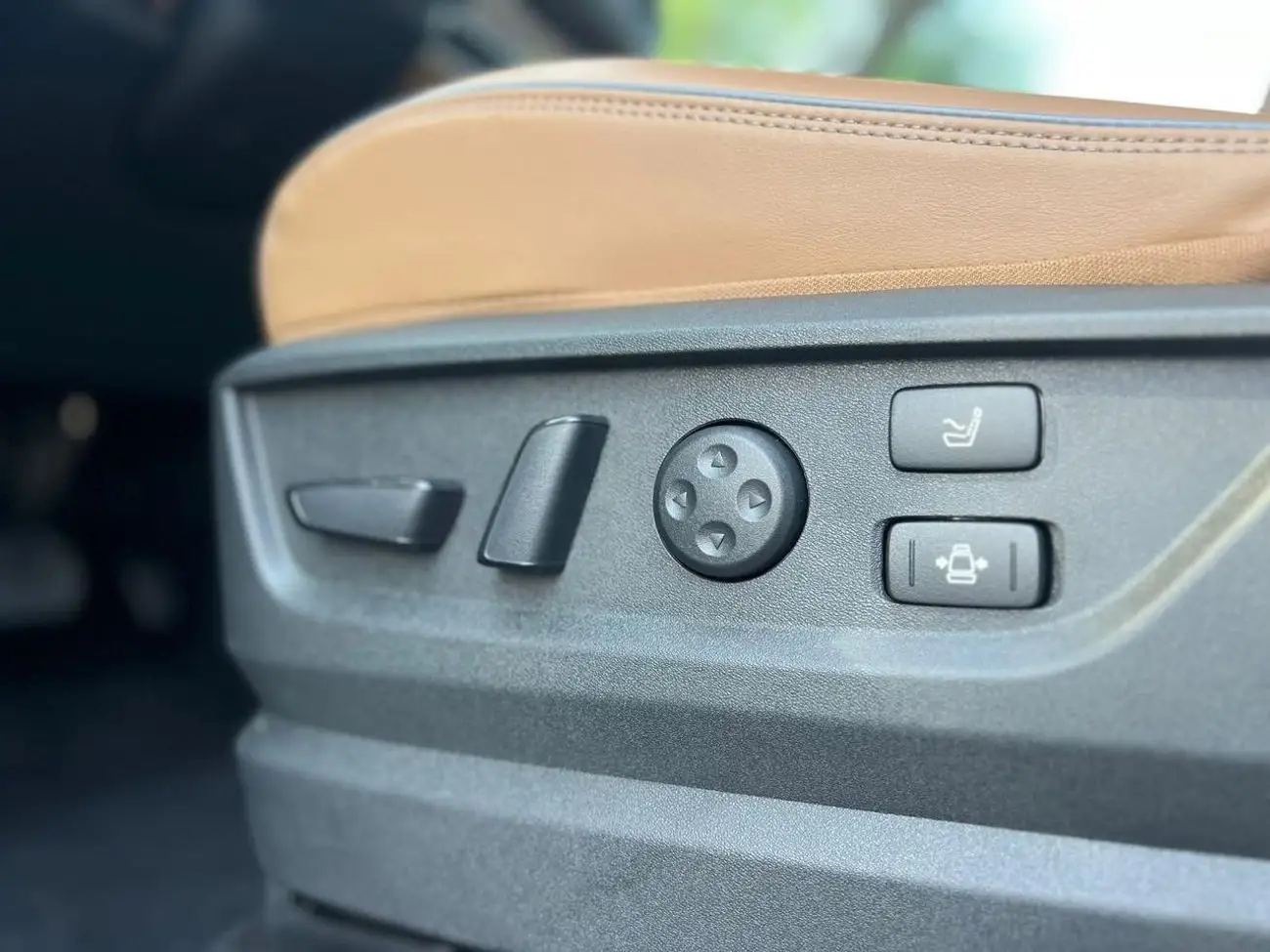 إنفينيتي QX80 2025