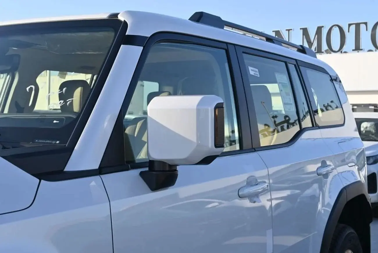 تويوتا برادو 2024 2.4L