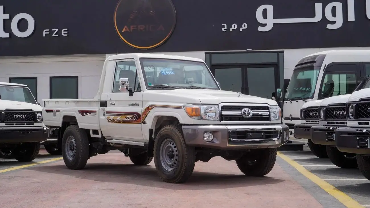 Toyota Land Cruiser Pick Up 2023 4L
