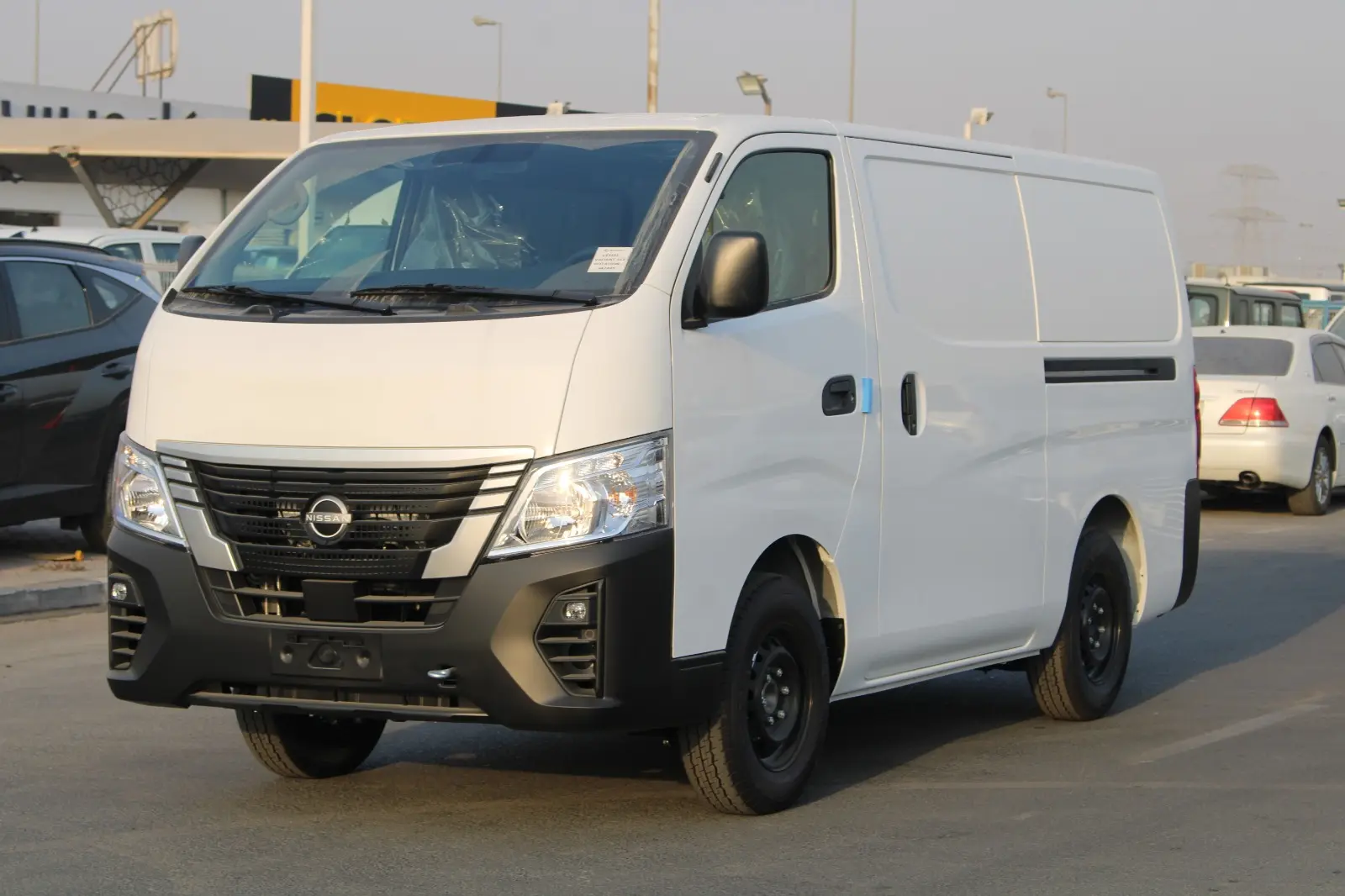 نيسان أورفان 2025 2.5L