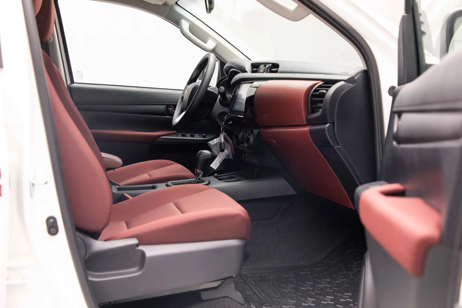 تويوتا هيلوكس 2025 2.4L