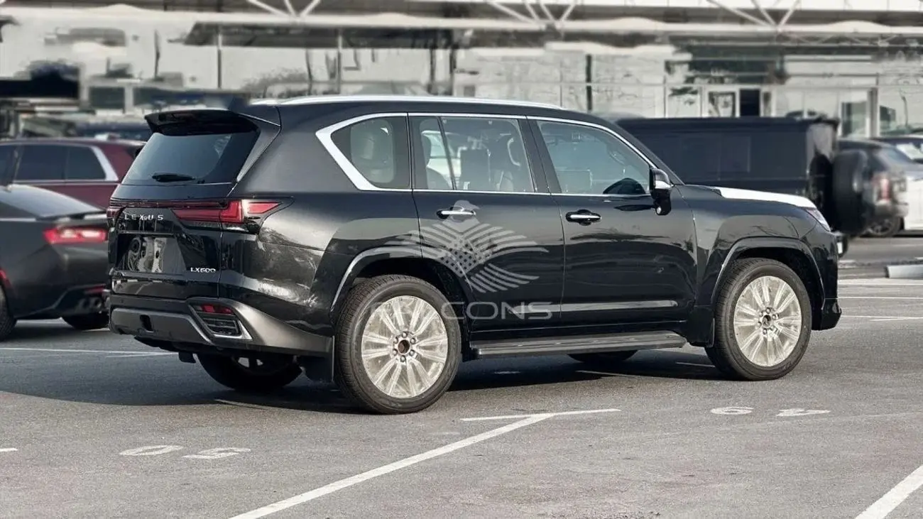 لكزس LX 2025 3.5L