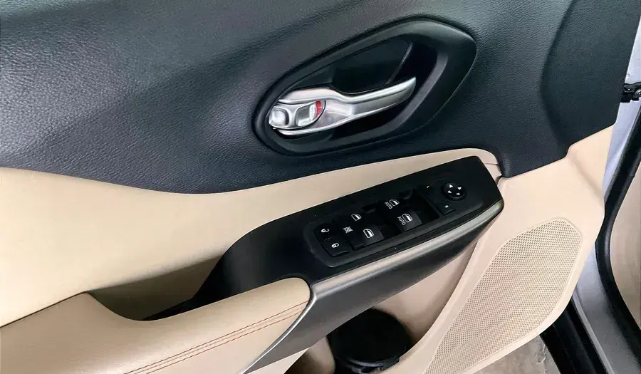 جيب شيروكي 2020 3.2L