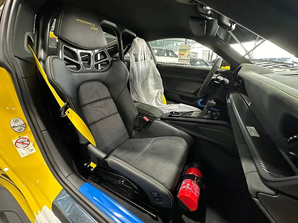 بورش 911 2024 4L