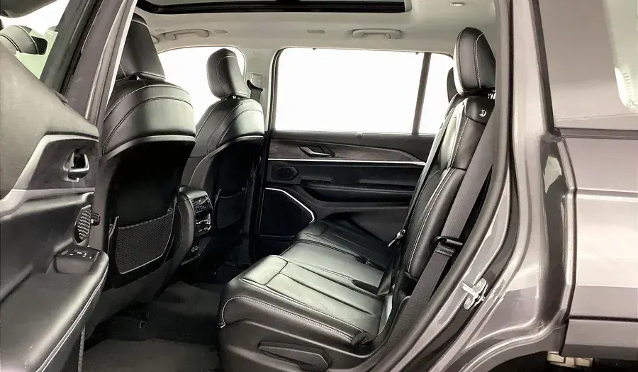 جيب جراند شيروكي 2022