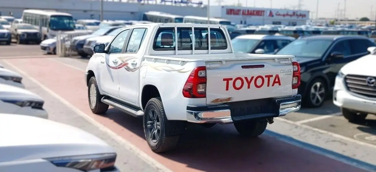 تويوتا هيلوكس 2025 2.7L