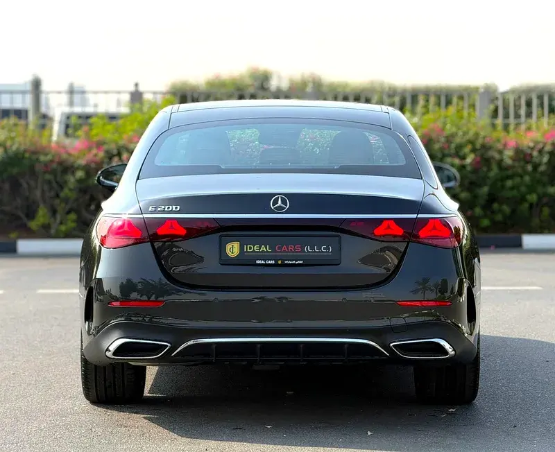 مرسيدس بنز E Class 2026 2L