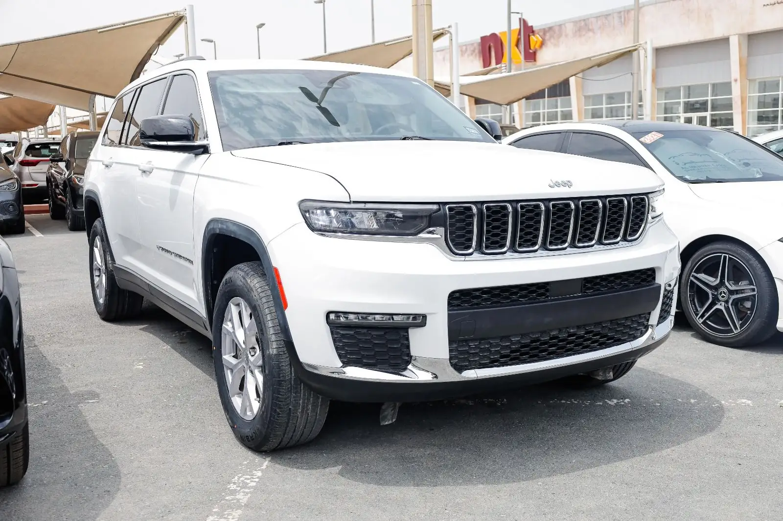 جيب شيروكي 2022