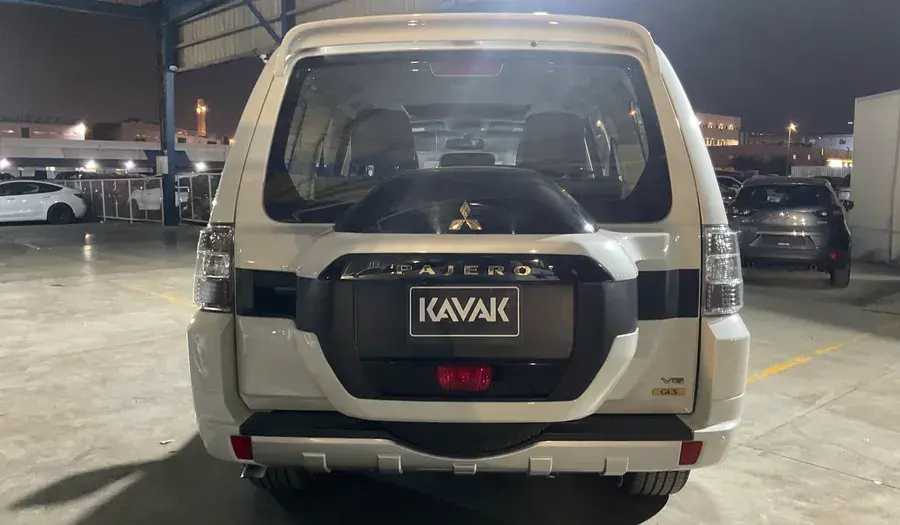 ميتسوبيشي باجيرو 2022 3L