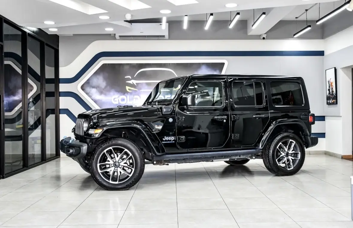 Jeep Wrangler 2024 2L