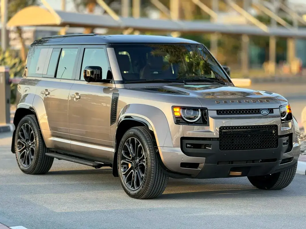 لاند روفر ديفندر 2026 5L