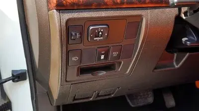 Toyota Land Cruiser 2011 5.7L