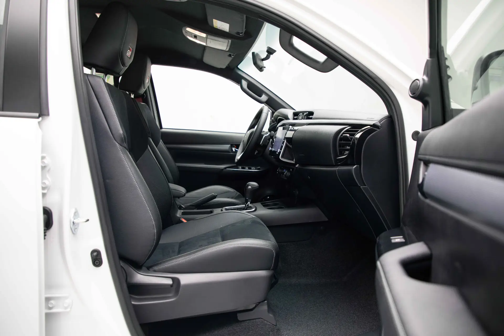 تويوتا هيلوكس 2026 4L